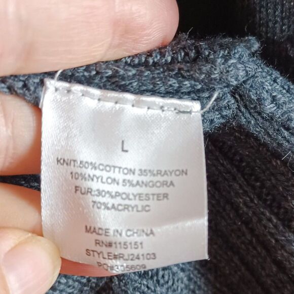 Romeo & Juliet Couture Size L Grey Fancy Faux Fur Zip Sweater Vest Angora Blend - Picture 8 of 9